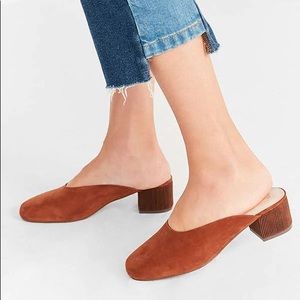 Seychelles For Urban Outfitters UO Suede Mules